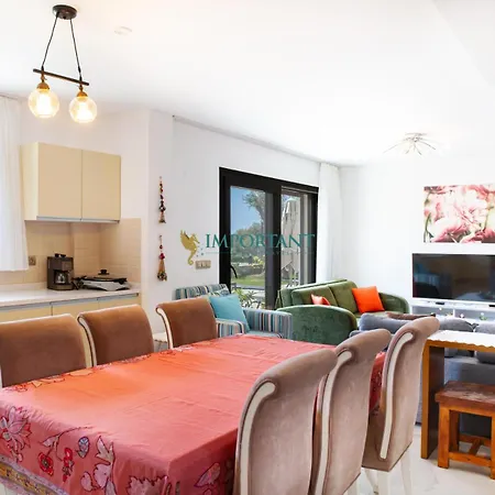 Willa Bd498- 4 With Private Pool In Gumusluk